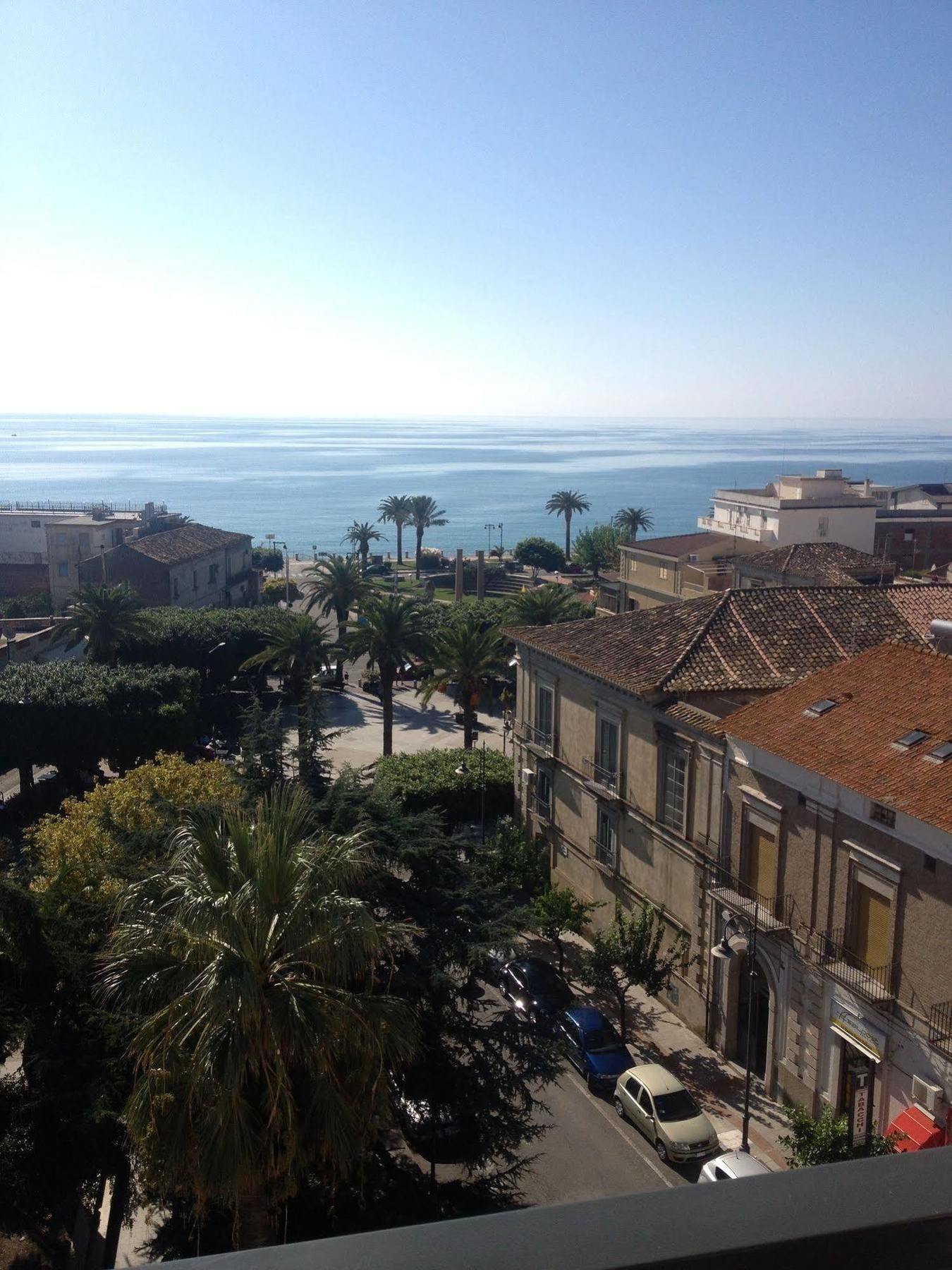 Mediterraneo Hotel